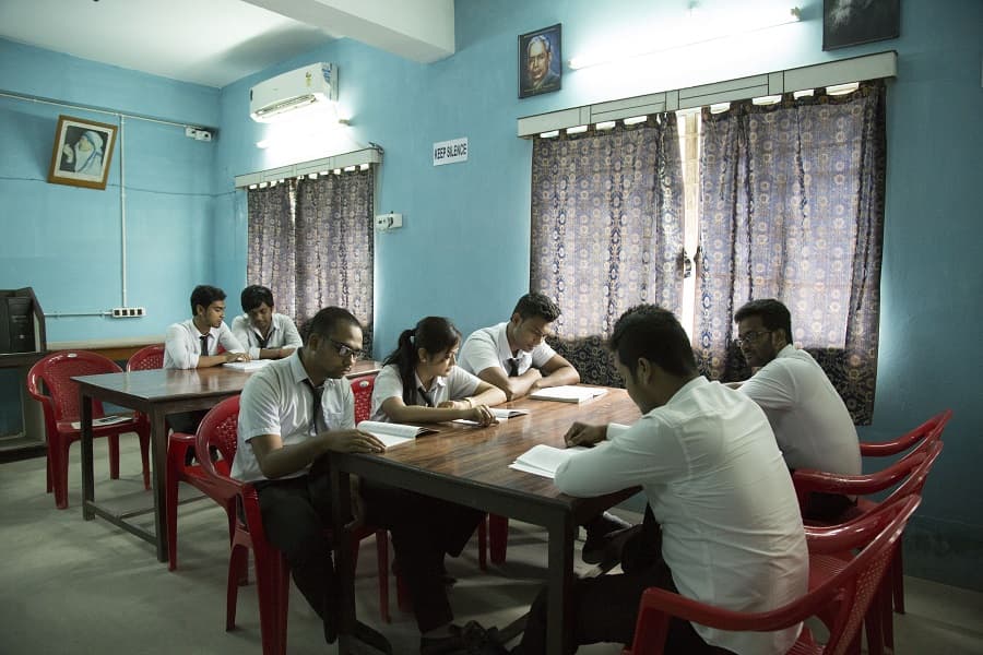 Kingston Law College Kolkata Library photo 1